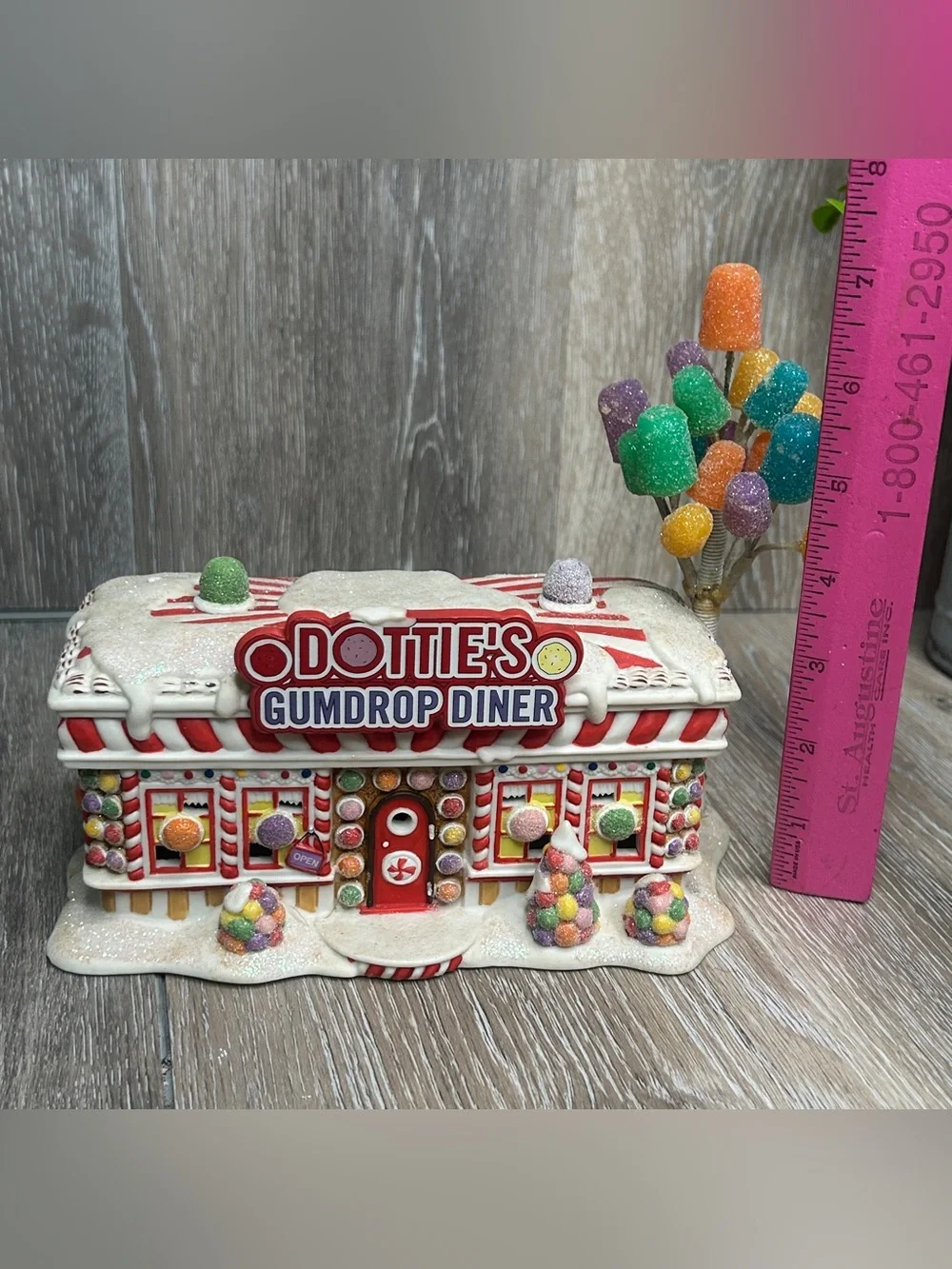 Dept 56 Dottie's Gumdrop Diner Home Town Traditions 2005 Christmas Village